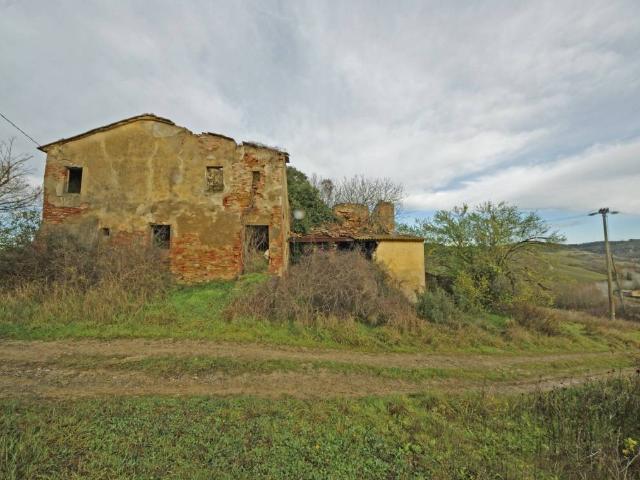 Rustico / Casale in vendita a Peccioli PI