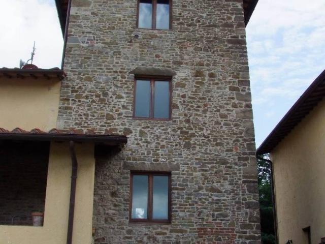 Rustico / Casale in vendita a Pelago FI