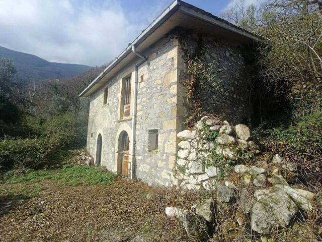 Rustico / Casale in vendita a Pennapiedimonte CH
