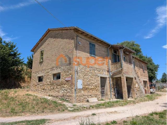 Rustico / Casale in vendita a Perugia PG