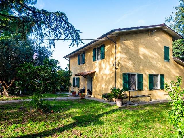 Rustico / Casale in vendita a Pesaro PU
