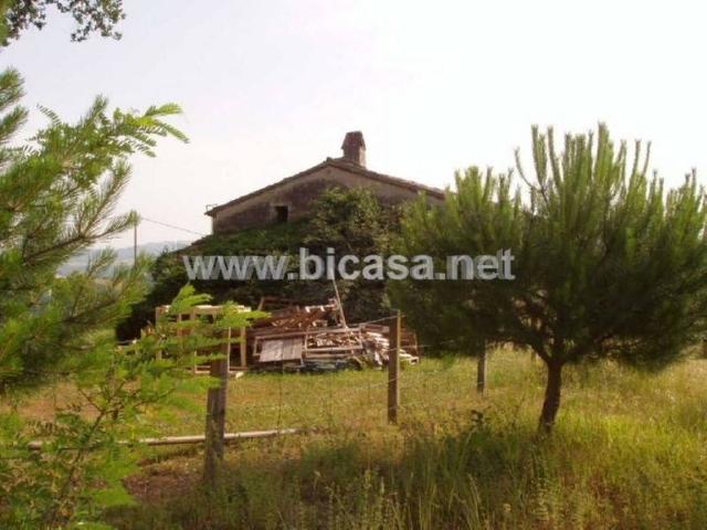 Rustico / Casale in vendita a Pesaro PU
