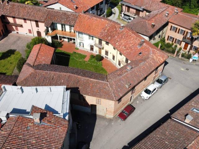 Rustico / Casale in vendita a Piea AT