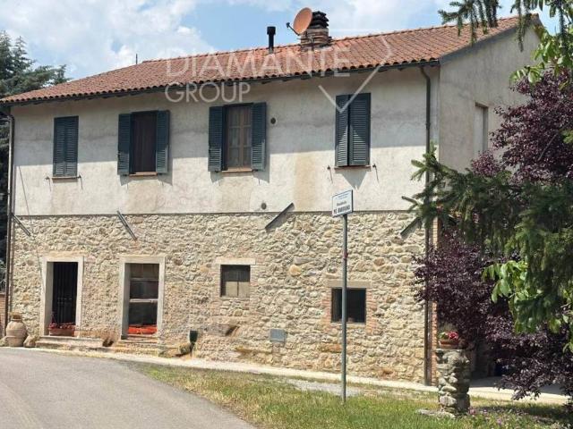 Rustico / Casale in vendita a Piegaro PG