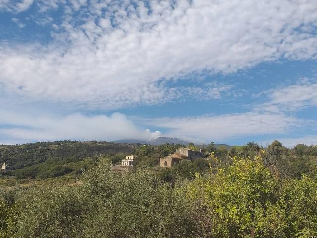 Rustico / Casale in vendita a Piedimonte Etneo CT