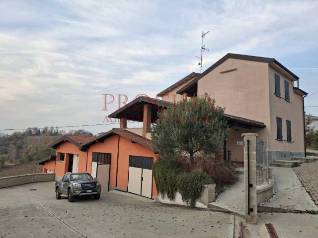 Rustico / Casale in vendita a Pietra de' Giorgi PV