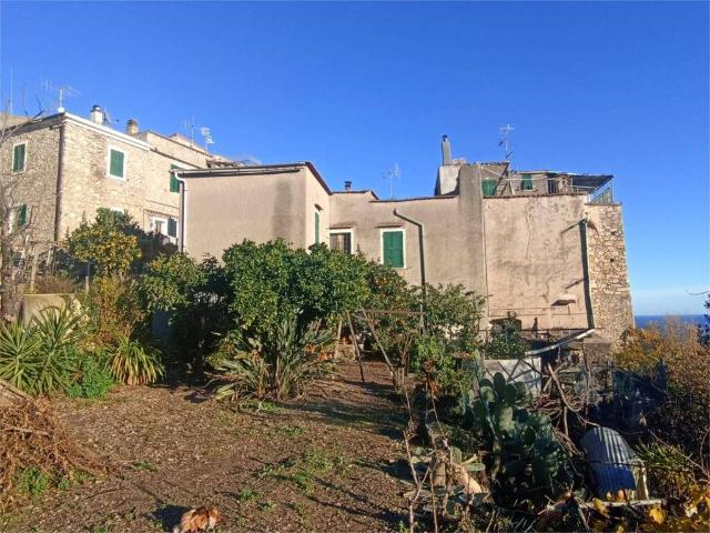 Rustico / Casale in vendita a Pietra Ligure SV