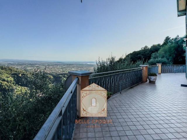 Rustico / Casale in vendita a Pietrasanta LU