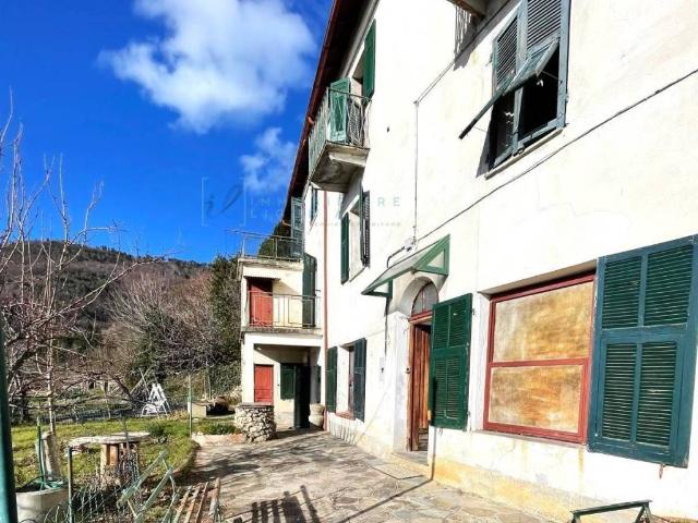 Rustico / Casale in vendita a Pieve di Teco IM