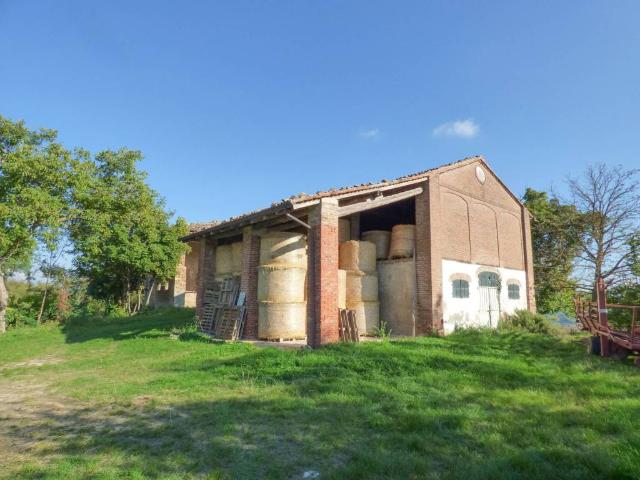 Rustico / Casale in vendita a Piozzano PC