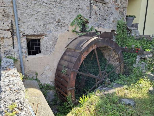 Rustico / Casale in vendita a Pisogne BS
