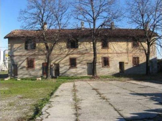 Rustico / Casale in vendita a Prato PO