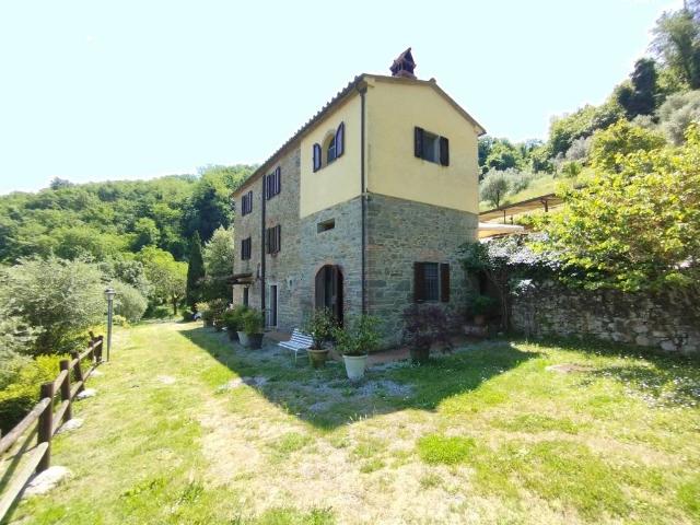 Rustico / Casale in vendita a Quarrata PT