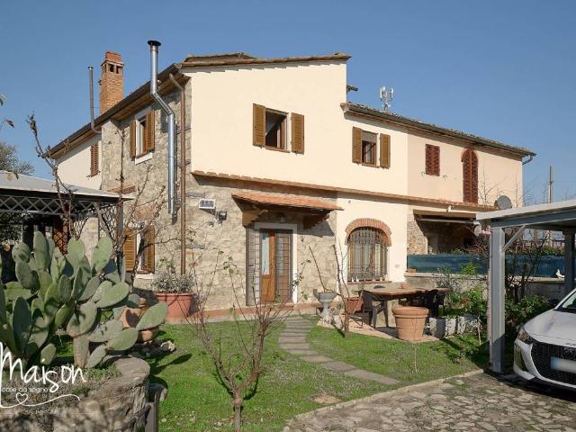 Rustico / Casale in vendita a Quarrata PT