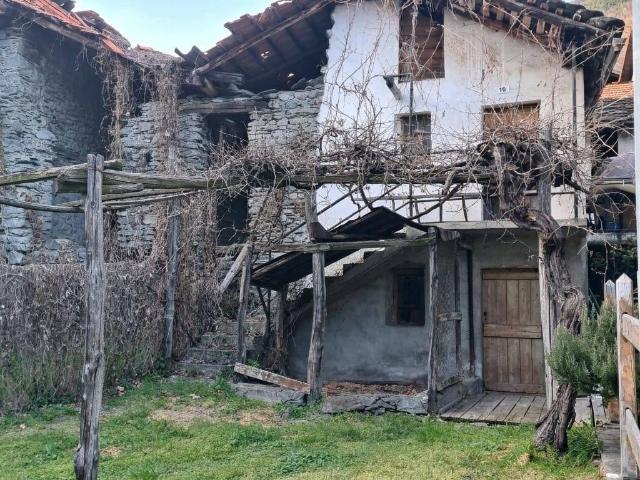 Rustico / Casale in vendita a Quart AO