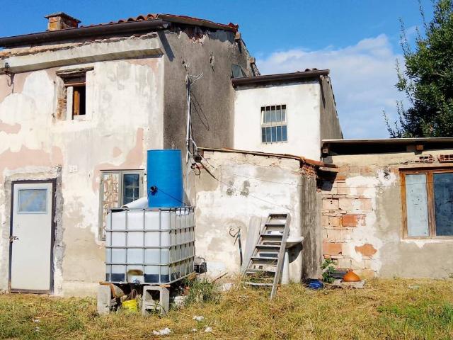 Rustico / Casale in vendita a Roverchiara VR