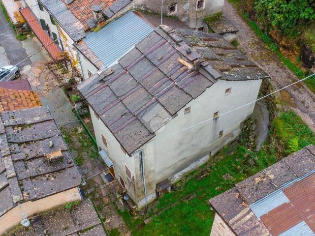 Rustico / Casale in vendita a Roverè Veronese VR