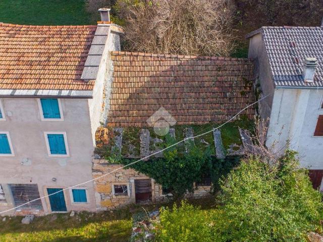 Rustico / Casale in vendita a Roverè Veronese VR