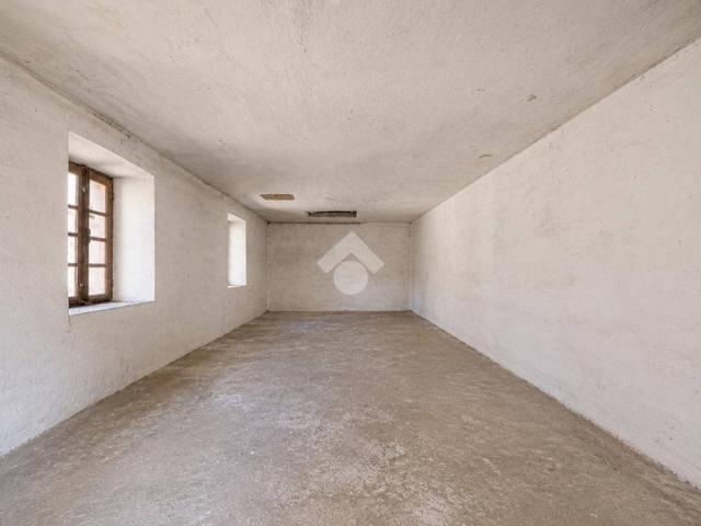 Rustico / Casale in vendita a Roverè Veronese VR