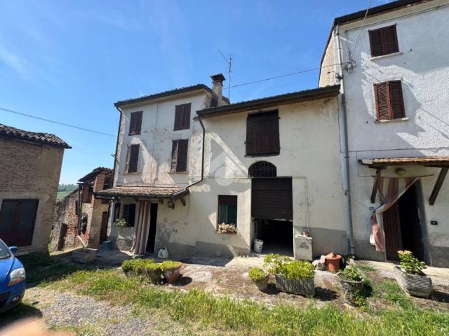 Rustico / Casale in vendita a Rovescala PV