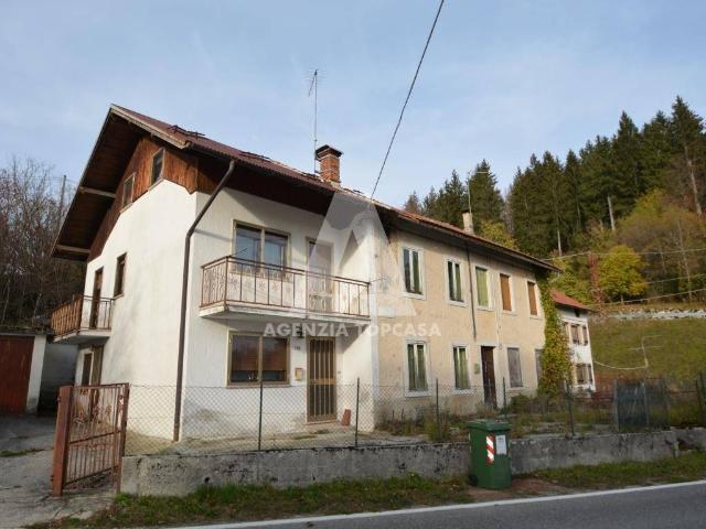 Rustico / Casale in vendita a Roana VI