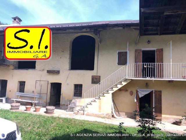 Rustico / Casale in vendita a Roccavione CN