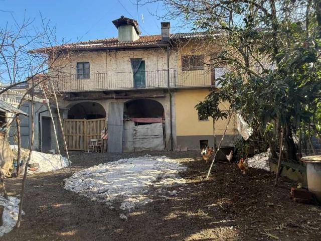 Rustico / Casale in vendita a Roccavione CN