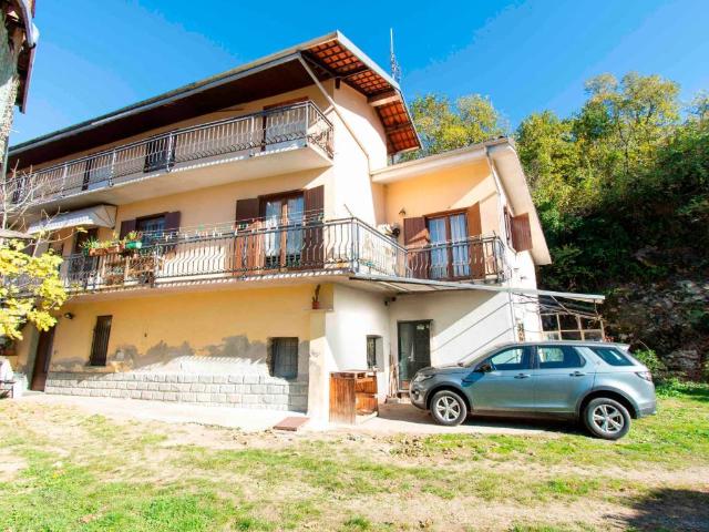 Villa in vendita a Rocca Canavese TO