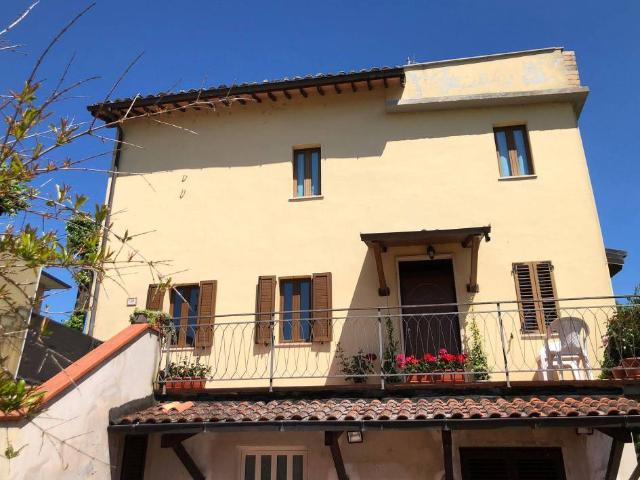 Rustico / Casale in vendita a Roccafluvione AP