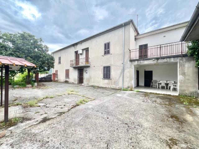 Rustico / Casale in vendita a Roccasecca FR