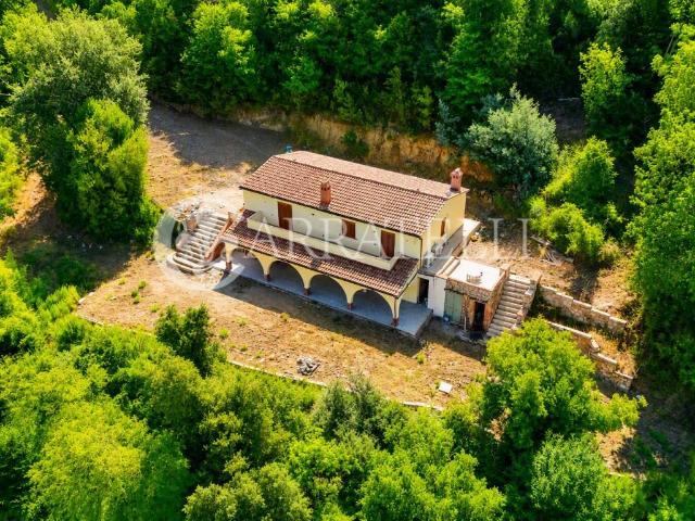 Rustico / Casale in vendita a Roccastrada GR