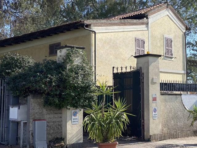 Rustico / Casale in vendita a Roma RM