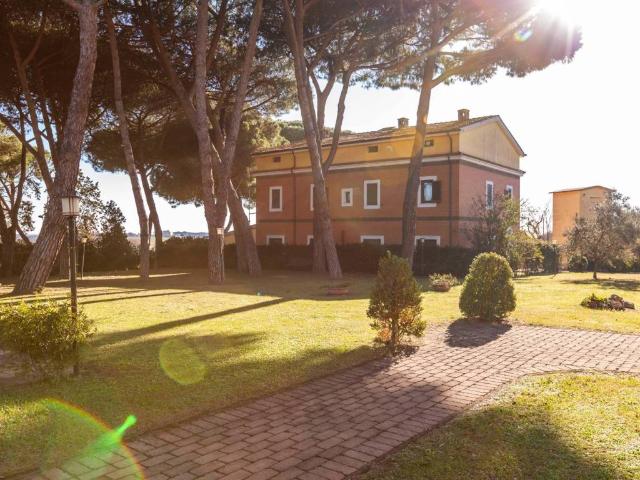 Rustico / Casale in vendita a Roma RM