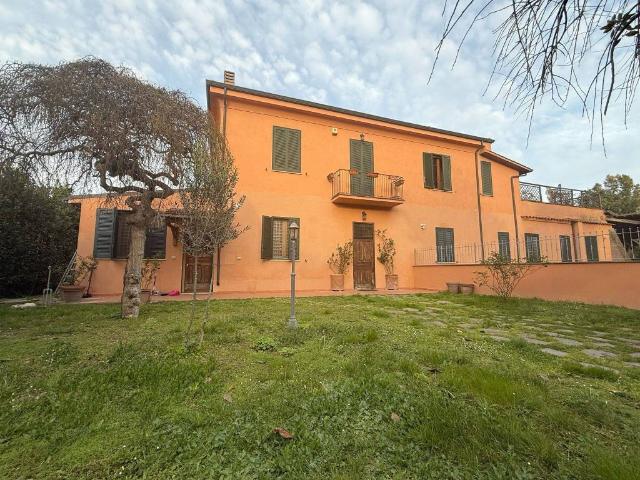 Rustico / Casale in vendita a Roma RM