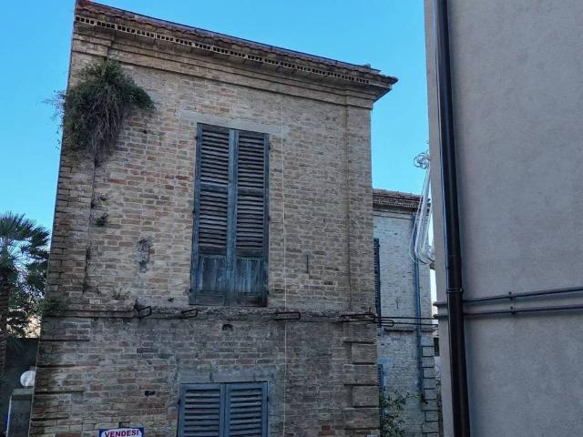 Rustico / Casale in vendita a Roseto degli Abruzzi TE