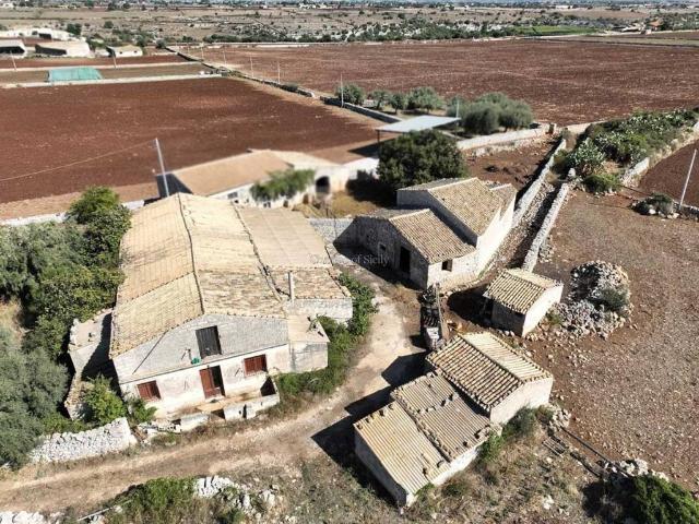 Rustico / Casale in vendita a Rosolini SR