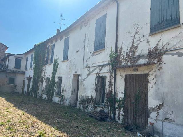 Rustico / Casale in vendita a Ravenna RA