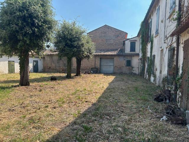 Rustico / Casale in vendita a Ravenna RA