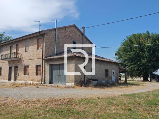 Rustico / Casale in vendita a Ravenna RA