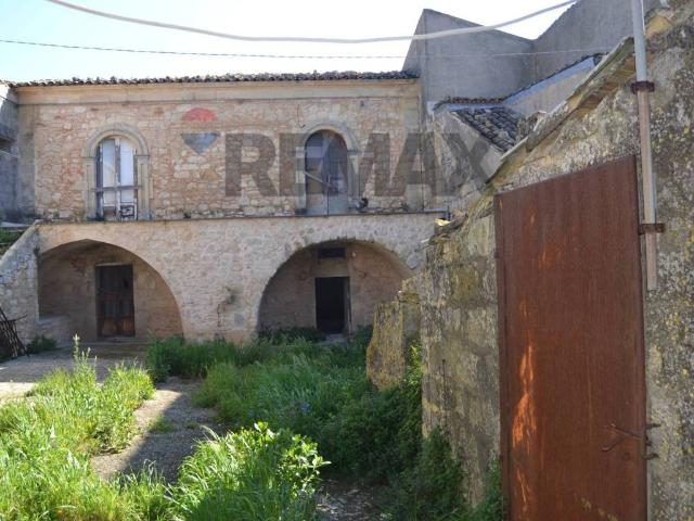 Rustico / Casale in vendita a Ragusa RG