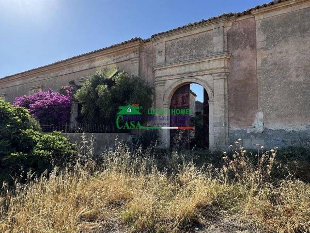 Rustico / Casale in vendita a Ragusa RG