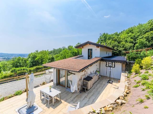 Rustico / Casale in vendita a Ranica BG