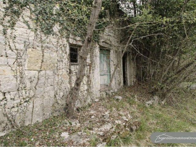 Rustico / Casale in vendita a Revine Lago TV