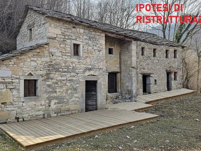 Rustico / Casale in vendita a Revine Lago TV