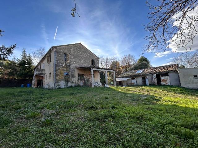 Rustico / Casale in vendita a Recanati MC