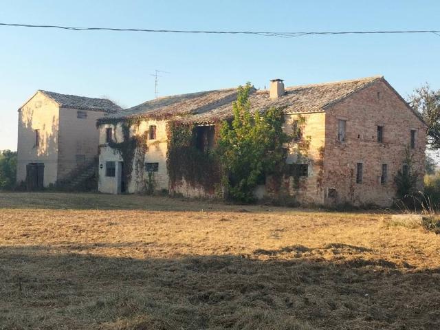 Rustico / Casale in vendita a Recanati MC