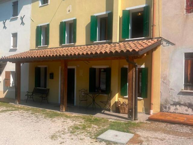 Rustico / Casale in vendita a Refrontolo TV