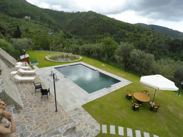 Rustico / Casale in vendita a Reggello FI