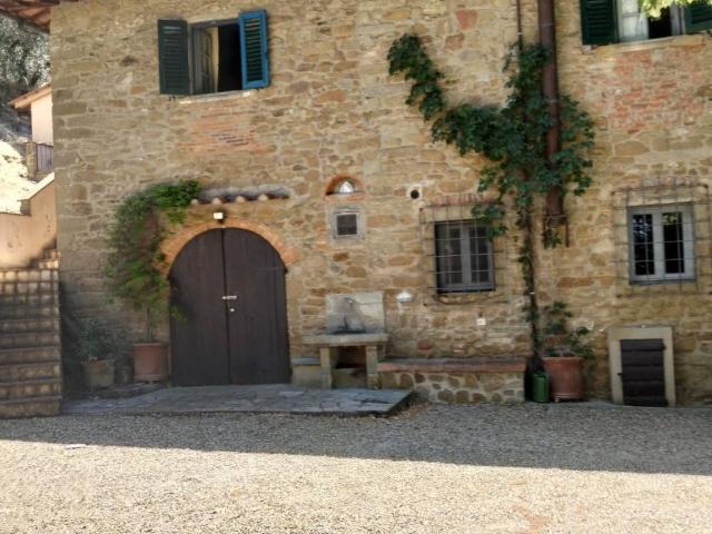 Rustico / Casale in vendita a Reggello FI