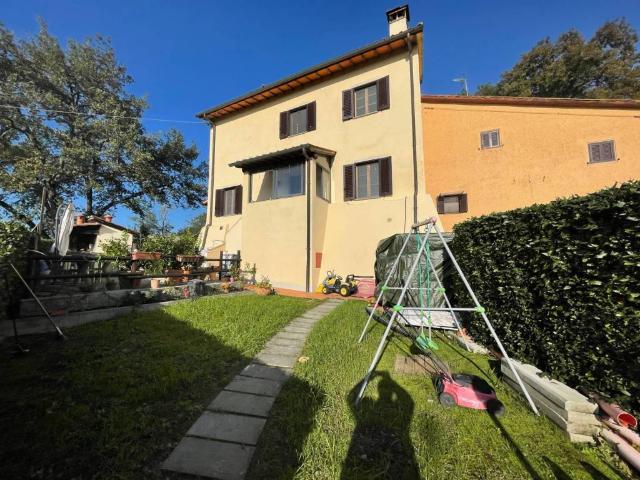 Rustico / Casale in vendita a Reggello FI